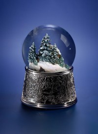 Snow globe GLASSGLOBE 10 cm filled with glitter snow and shining winter light