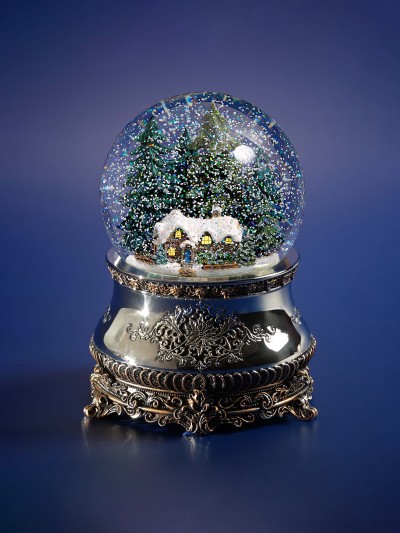 Boule à neige GLASSGLOBE avec effet auto-blizzard et maison illuminée