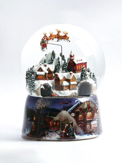 Boule à Neige Musicale géante « Le Village de Noël » avec Un Petit Train, Le traîneau du père Noël tiré par Ses Rennes et la mél