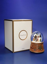 Boule à neige GLASSGLOBE dans sa boîte cadeau colorée avec protection antichoc pour Noël
