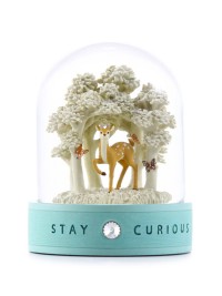 Schneekugel „Stay Curious – Die Neugier" Entdeckergeist und Freude an kleinen Entdeckungen