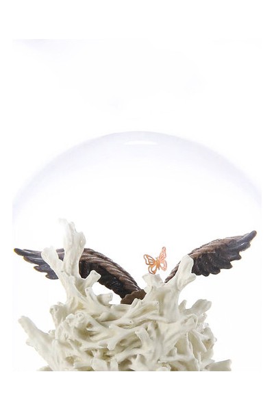 Schneekugel „Stay Brave – Der Mut“ mit Adler, Symbol für Mut und Inspiration