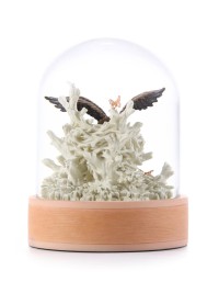 Schneekugel „Stay Brave – Der Mut“ mit Adler, Symbol für Mut und Inspiration