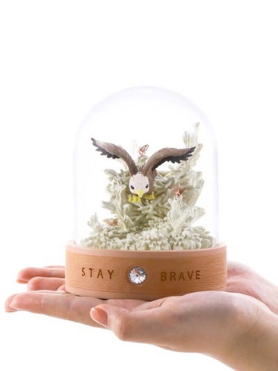 Boule à Neige Stay Brave - Boule à Neige avec Aigle, Symbole de Courage et d'Inspiration