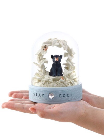 Schneekugel „Stay Cool – Die Gelassenheit“ – Inspiration und Ruhe, mit edler Pantherfigur