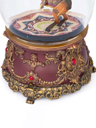 Boule à neige "Magnifique" – symbole de puissance et d'énergie, avec mélodie et strass scintillants