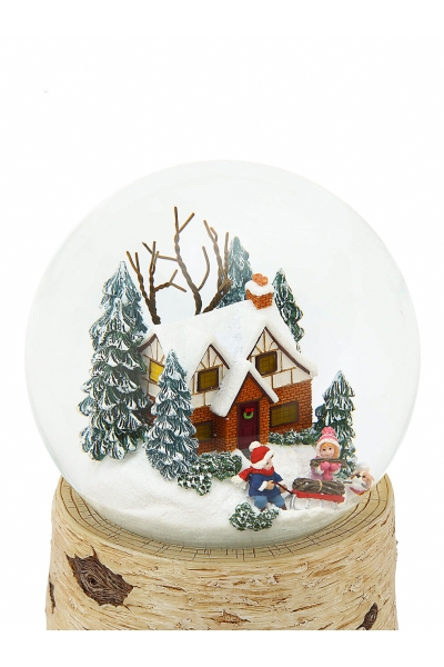 Grande boule à neige de Noël lumineuse avec chalet enneigé et effet de neige automatique