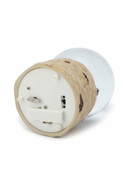 Grande boule à neige de Noël lumineuse avec chalet enneigé et effet de neige automatique