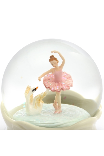 Le Lac des cygnes – boule à neige musicale avec ballerine, lumière intégrée et effet d’auto-neige